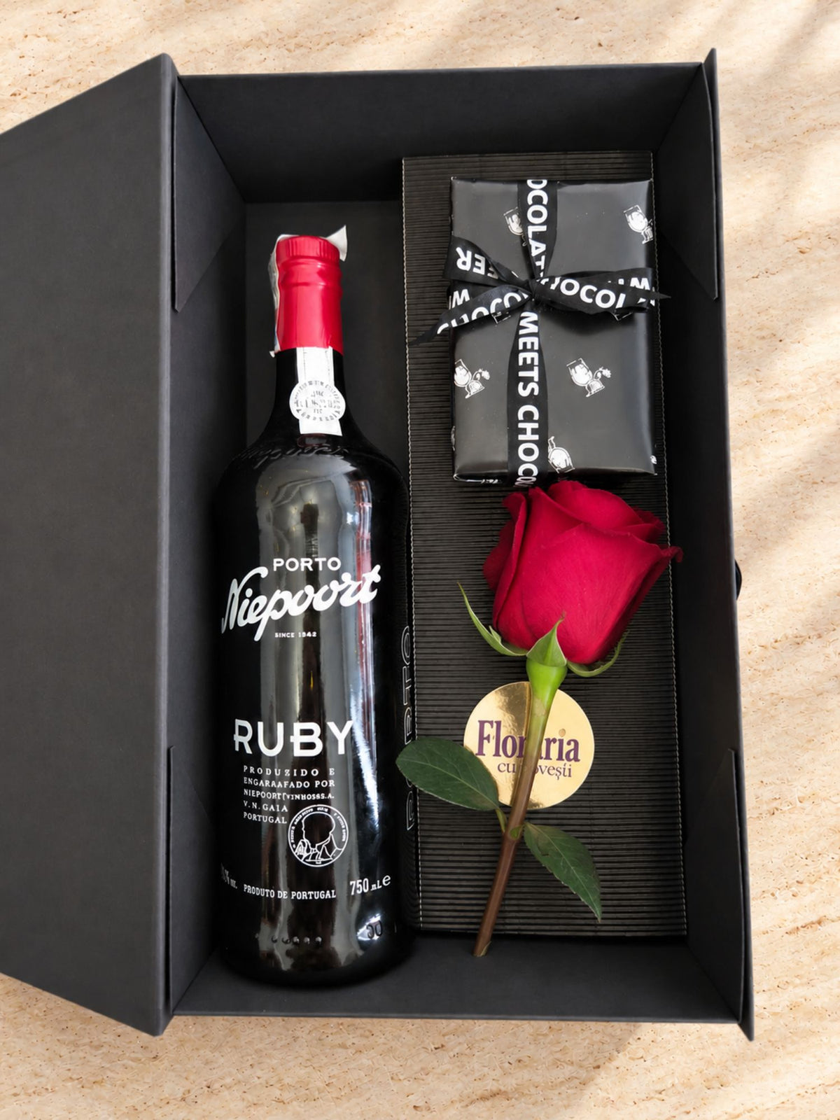 Cutie Cadou Vin Porto Ruby si Praline