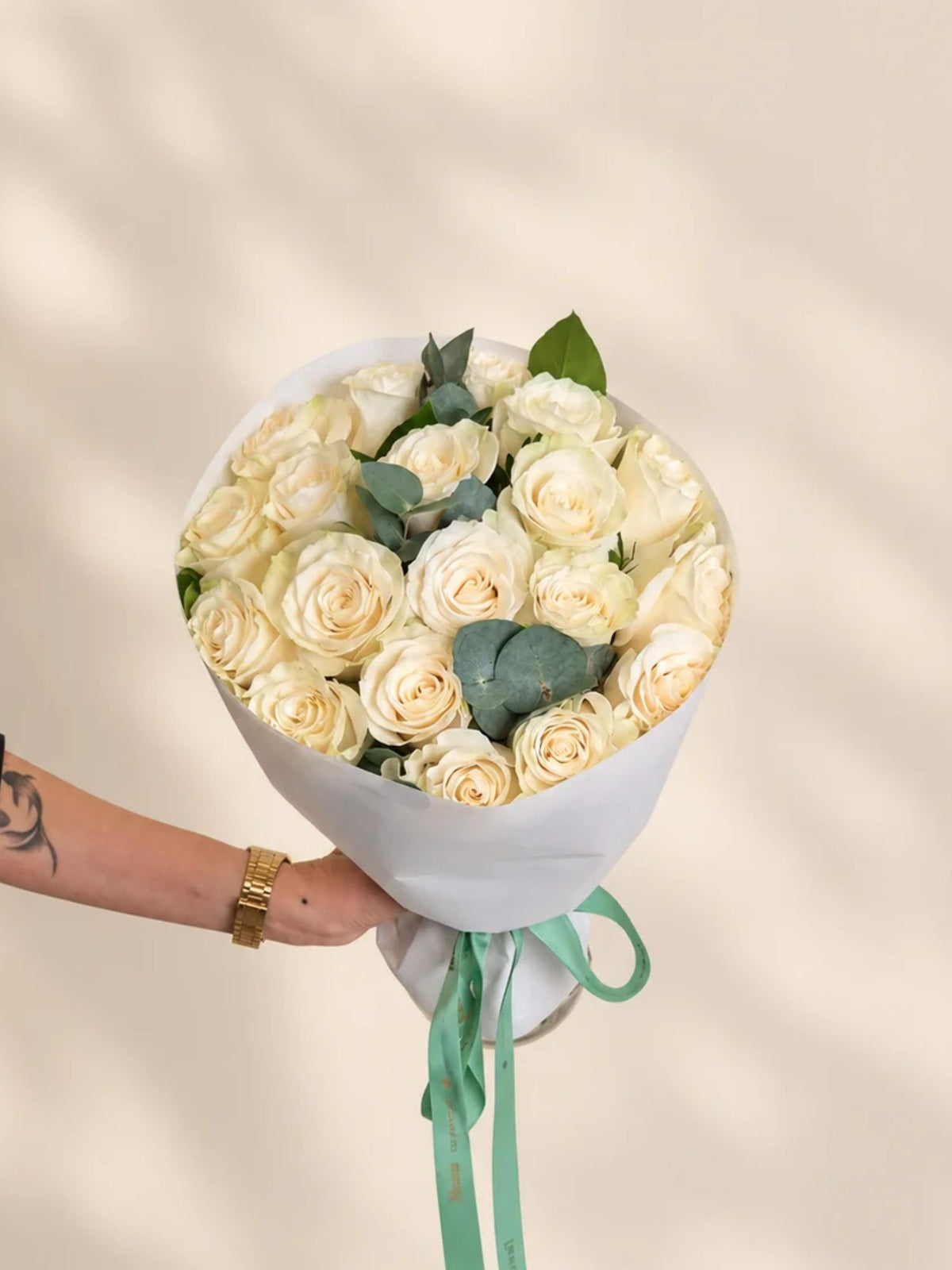 Buchet 19 trandafiri albi