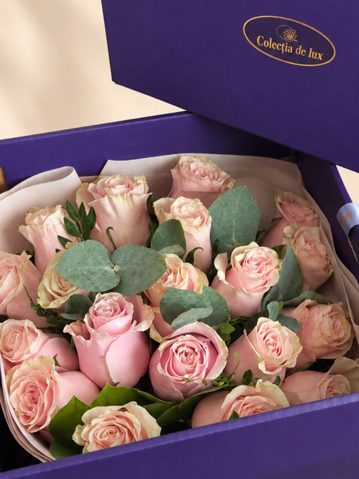 Colectia de Lux - Buchet 19 trandafiri roz