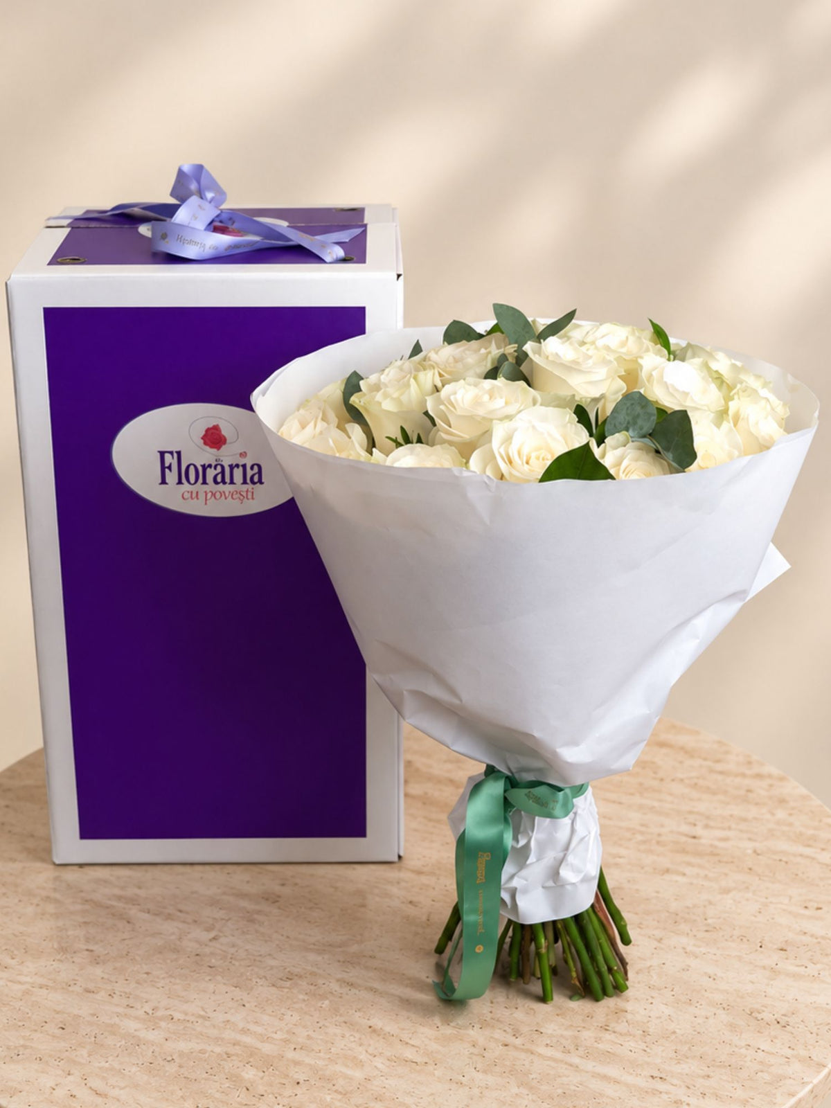 Buchet 25 trandafiri albi