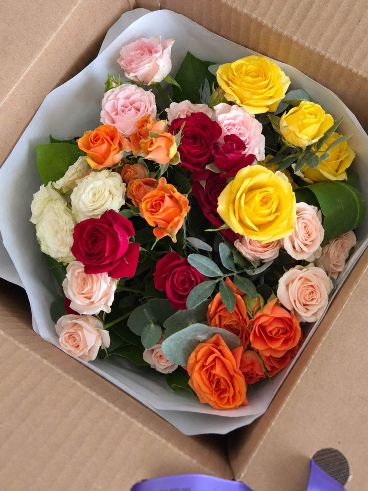 Buchet 9 miniroze asortate