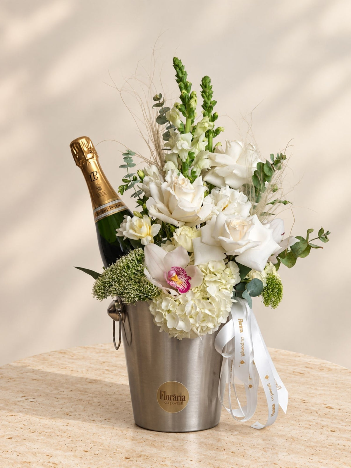 Colecția de Lux - Aranjament Floral și Șampanie Laurent-Perrier