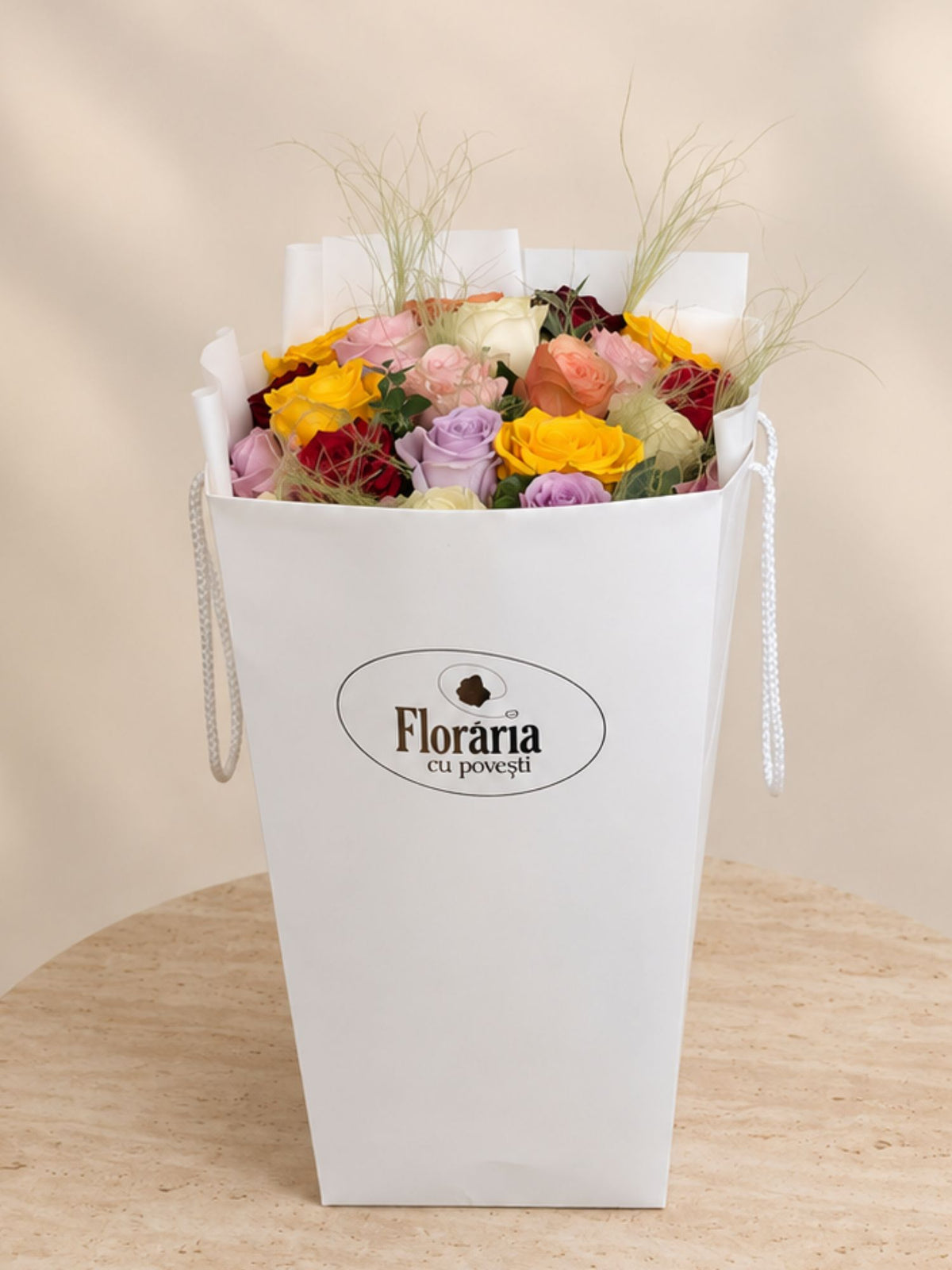 Flower bag cu 25 trandafiri asortati