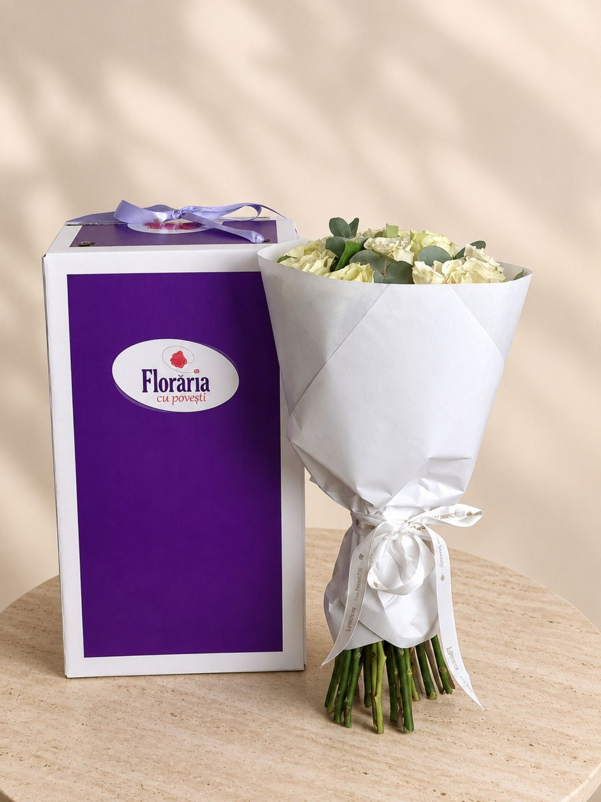 Buchet 11 Trandafiri Albi - Floraria cu Povesti