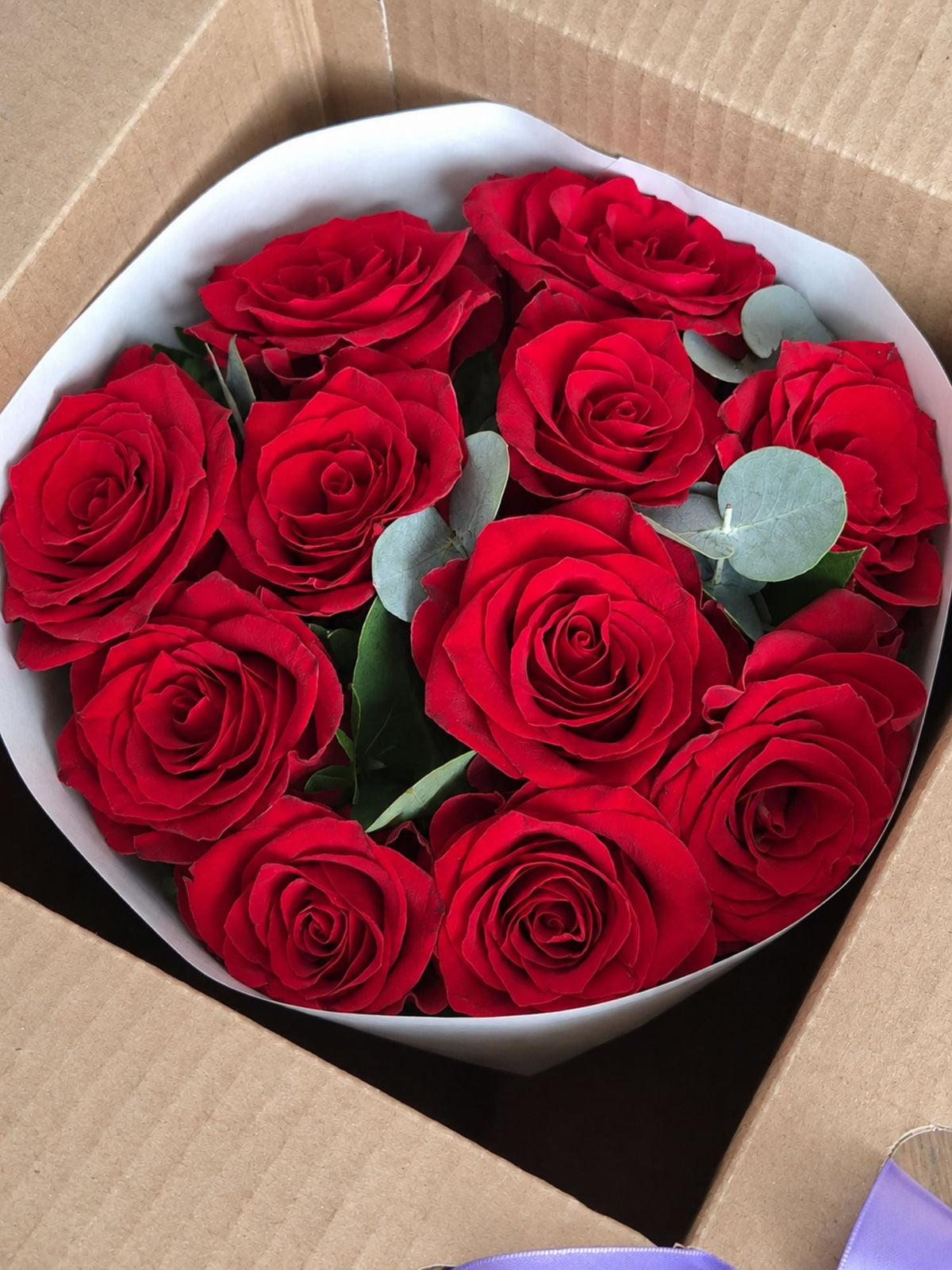 Buchet 11 Trandafiri Rosii - Floraria cu Povesti