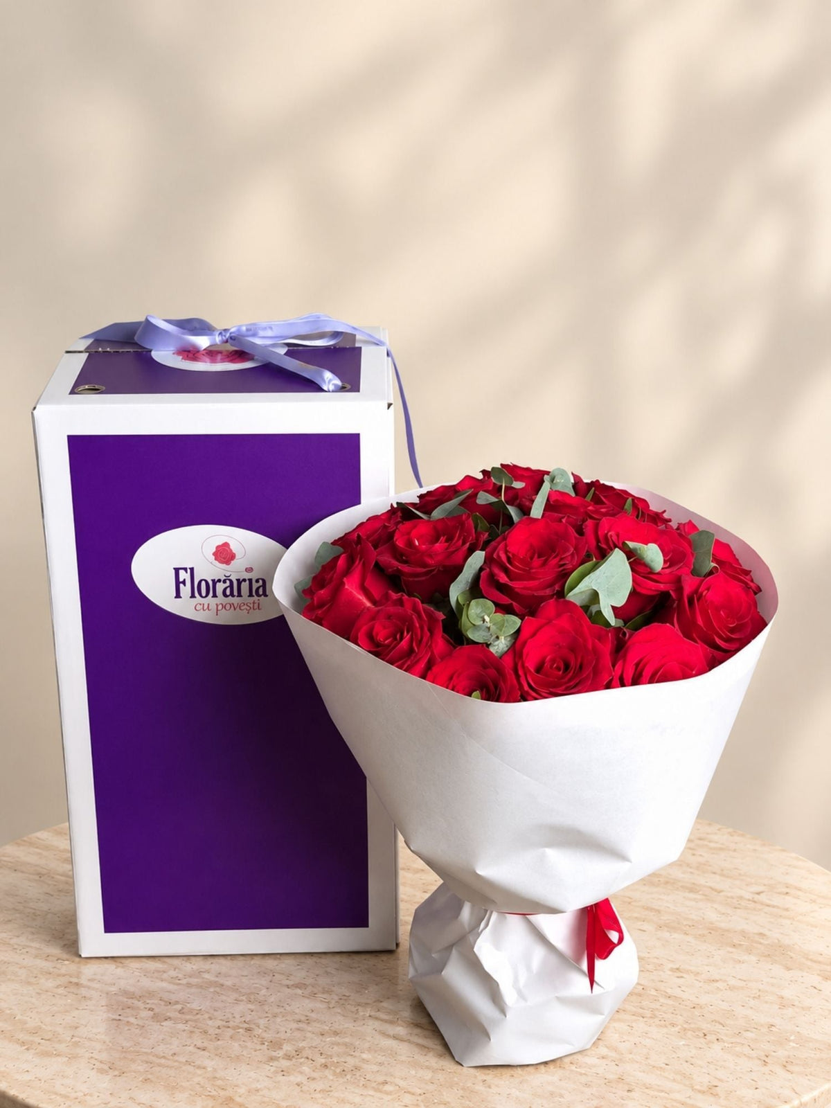 Buchet 19 Trandafiri Rosii - Floraria cu Povesti