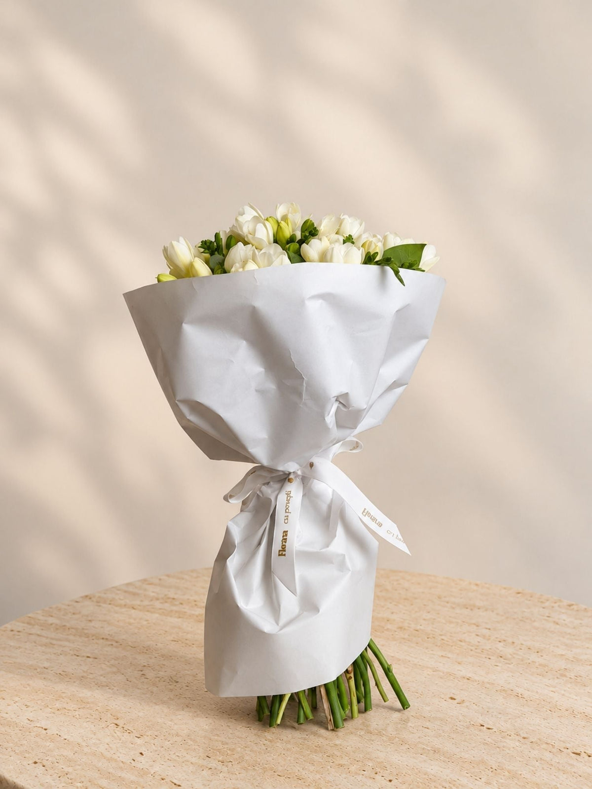 Buchet 25 Frezii Albe - Floraria cu Povesti