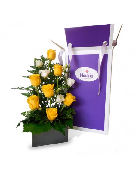 Aranjament  Elegance trandafiri galbeni