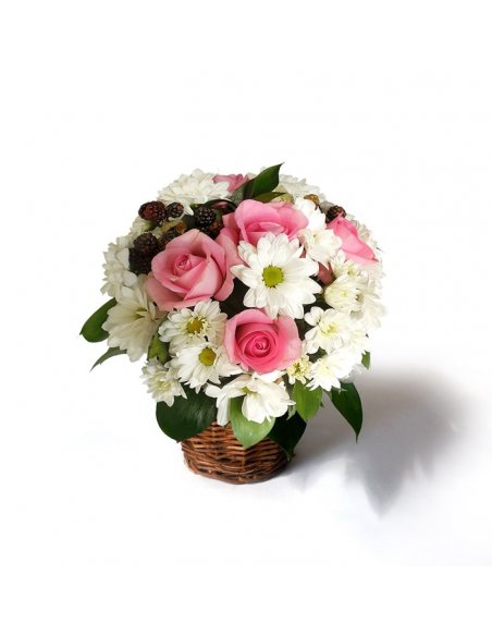 Cosulet cu trandafiri roz si crizanteme albe