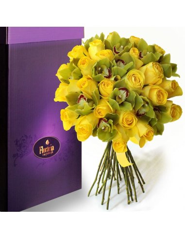 Colectia de Lux - Buchet trandafiri galbeni si orhidee verzi