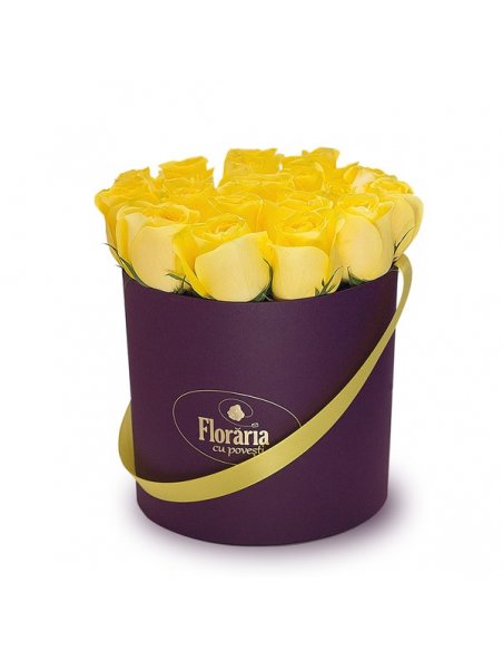 Colectia en Vogue - Cutie cu 19 trandafiri galbeni