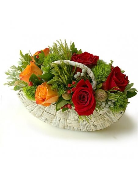 Aranjament floral - Cos cu trandafiri rosii