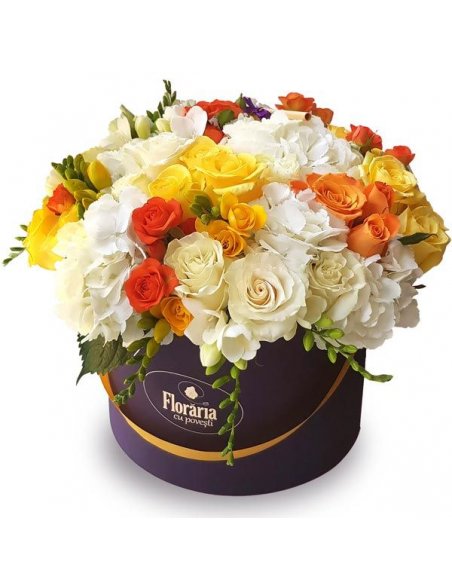 Colectia en Vogue - Cutie mare cu trandafiri albi galbeni hortensii si frezii