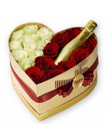 Cutie inima cu trandafiri rosii Ferrero Rocher si Mini Moet
