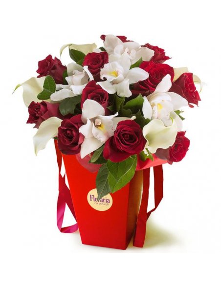 Buchet cu trandafiri rosii cale albe si orhidee alba