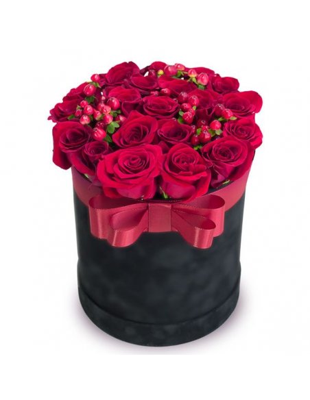 Cutie cu trandafiri rosii si hipericum