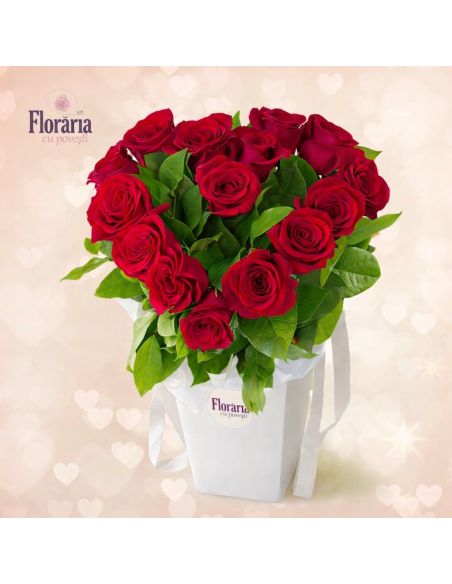 Buchet Inima din 15 trandafiri rosii