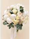Buchet de mireasa cu bujori albi