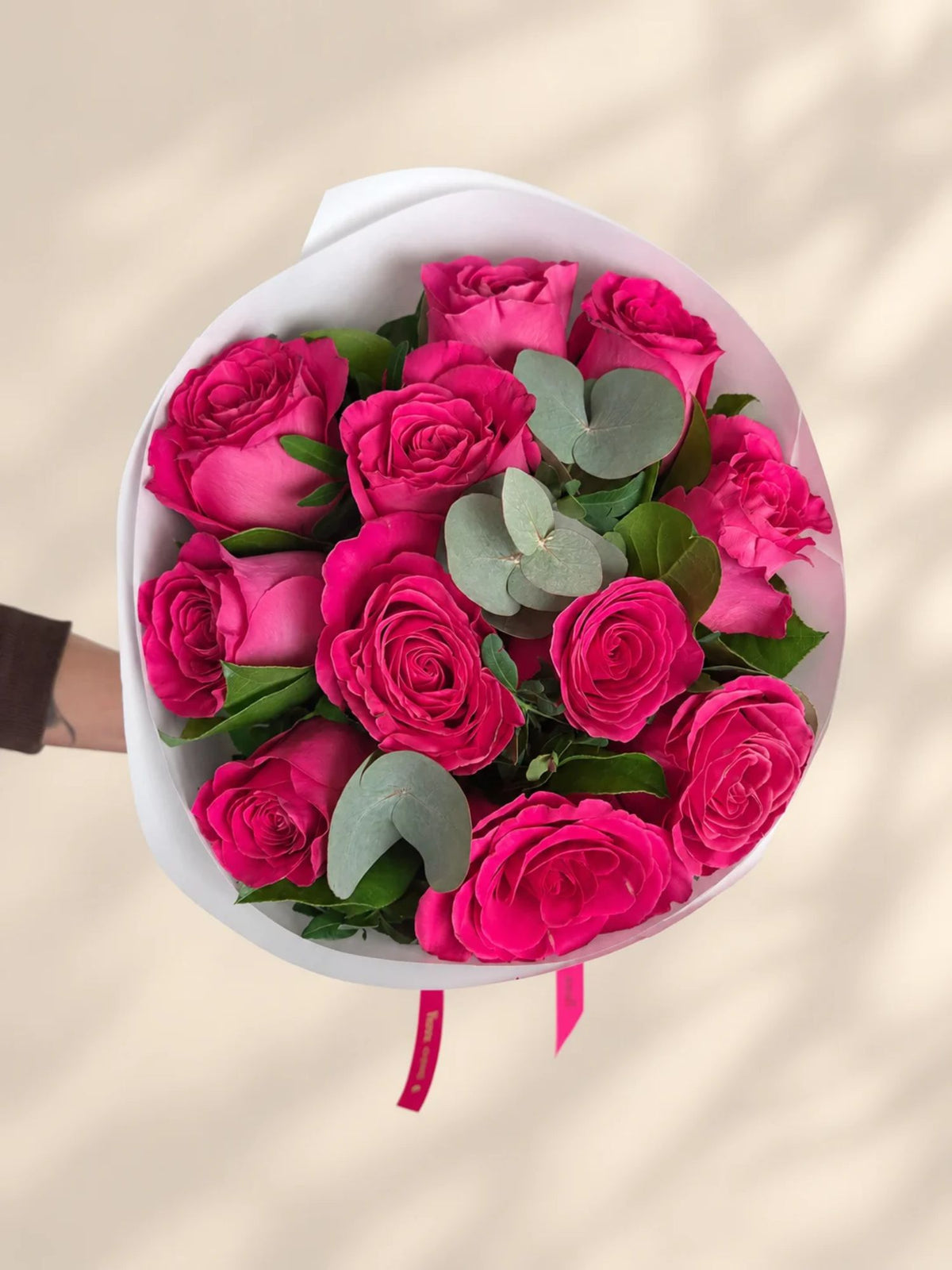 Buchet 11 trandafiri roz intens