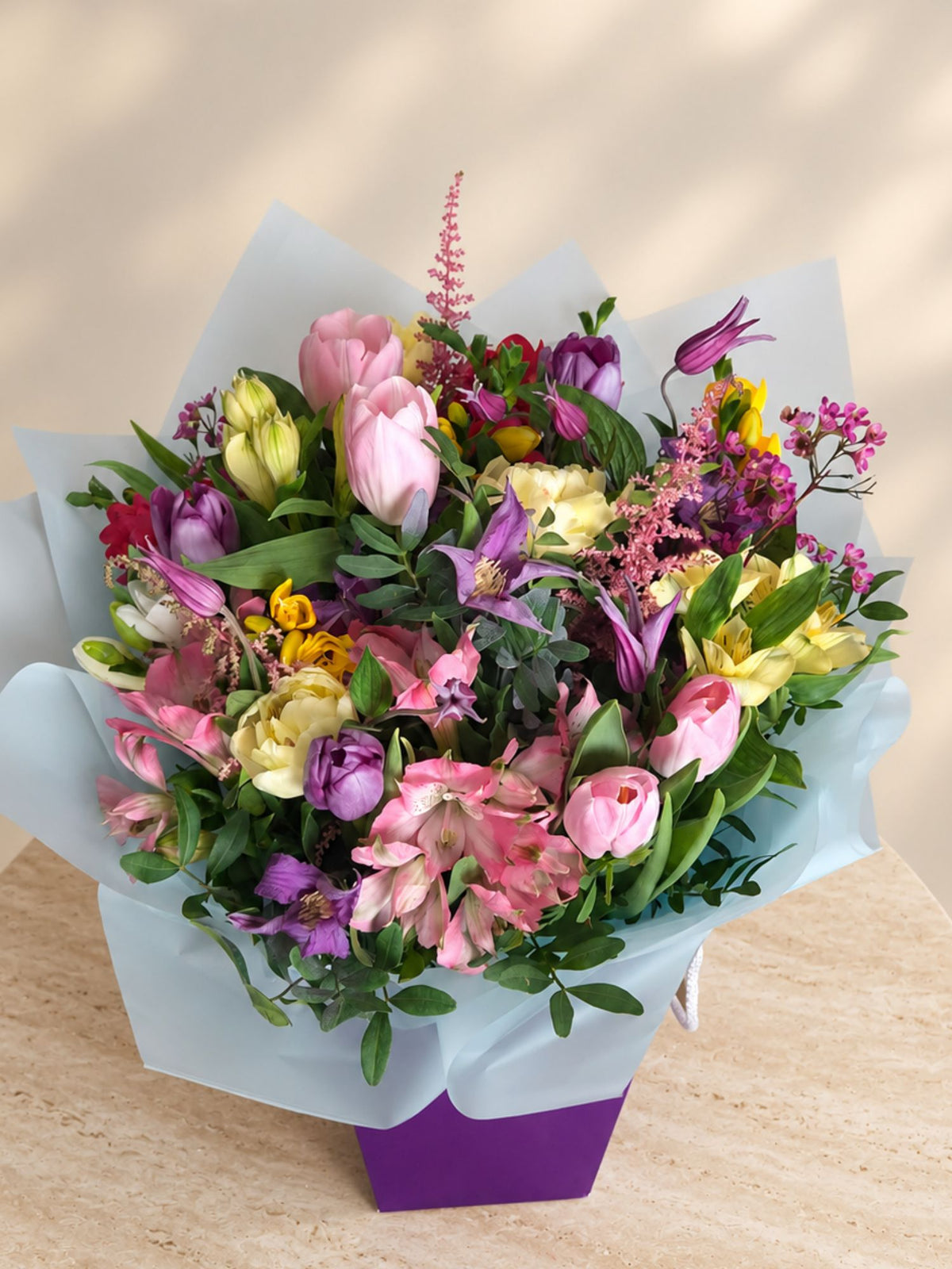Buchet mare cu flori de primavara