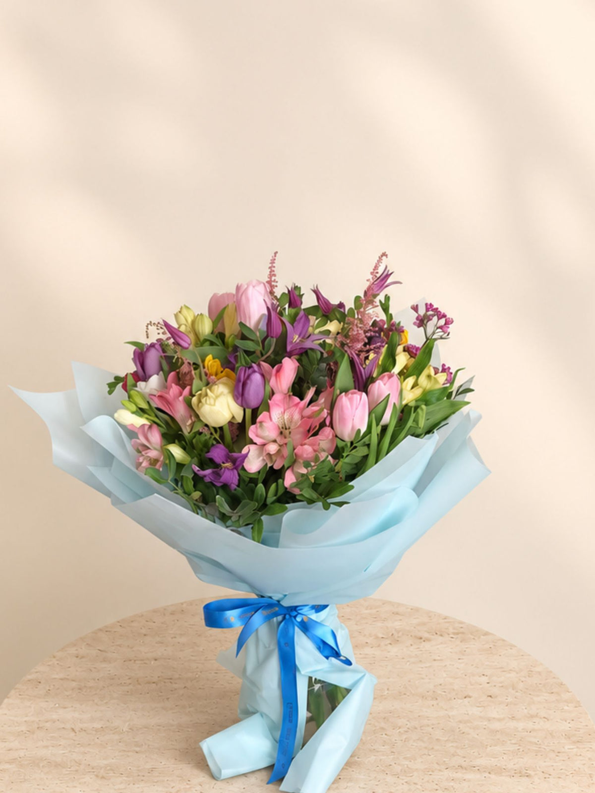 Buchet mare cu flori de primavara