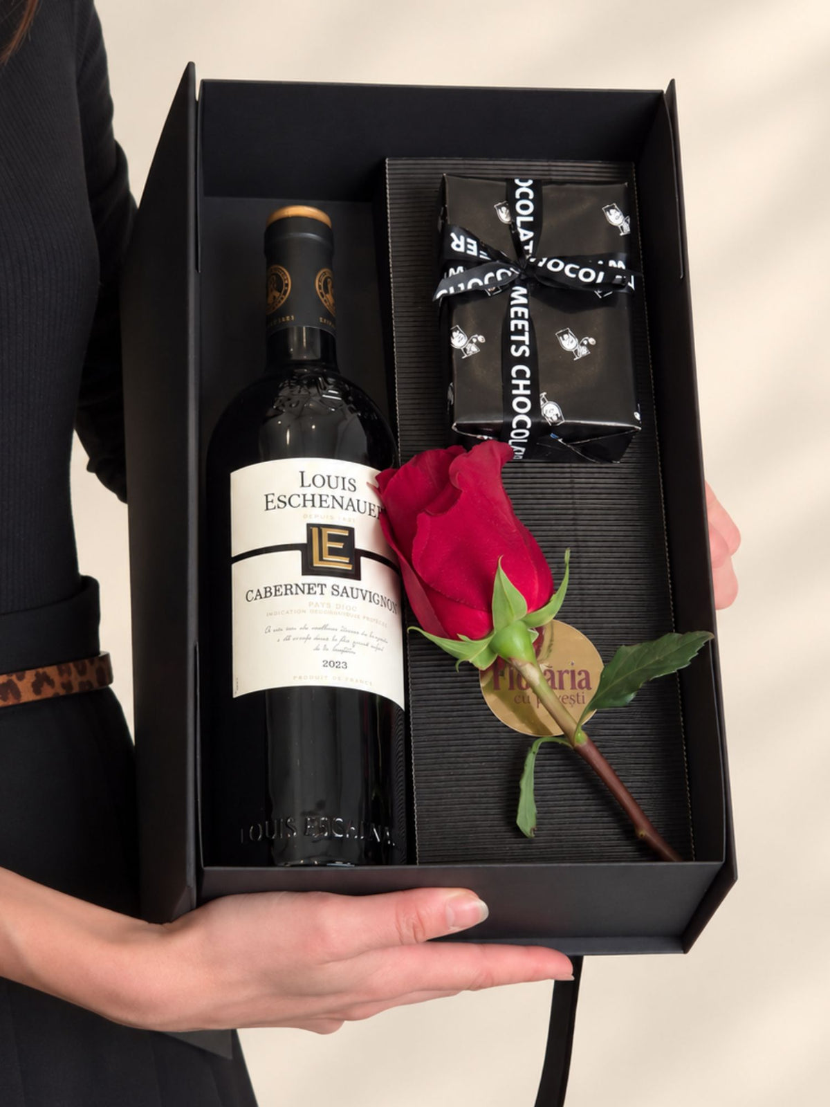 Cadou vin rosu Louis Eschenauer si praline
