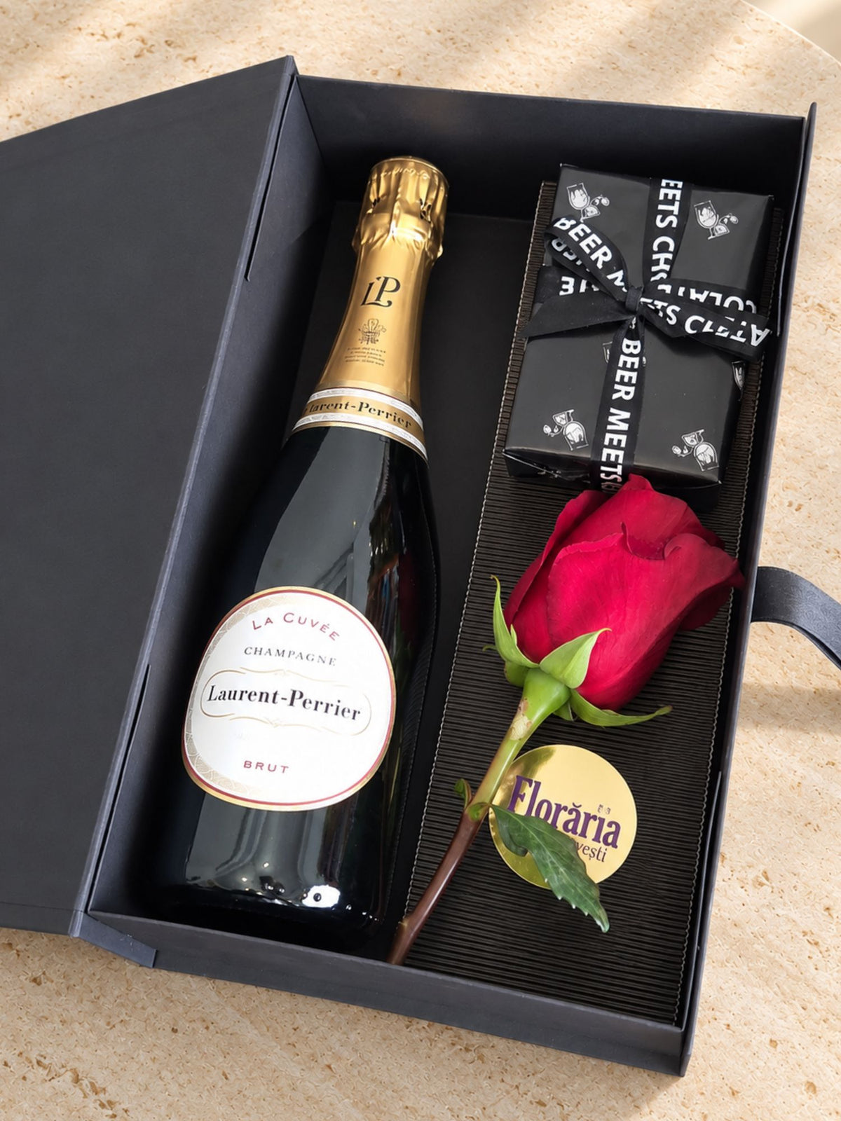 Cadou sampanie Laurent Perrier si praline