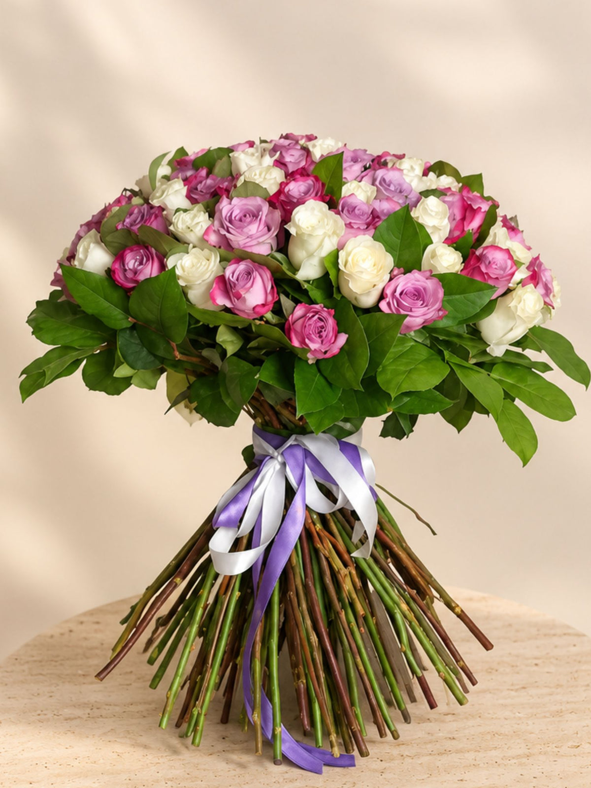 SPECIALS - Buchet 101 trandafiri albi si mov