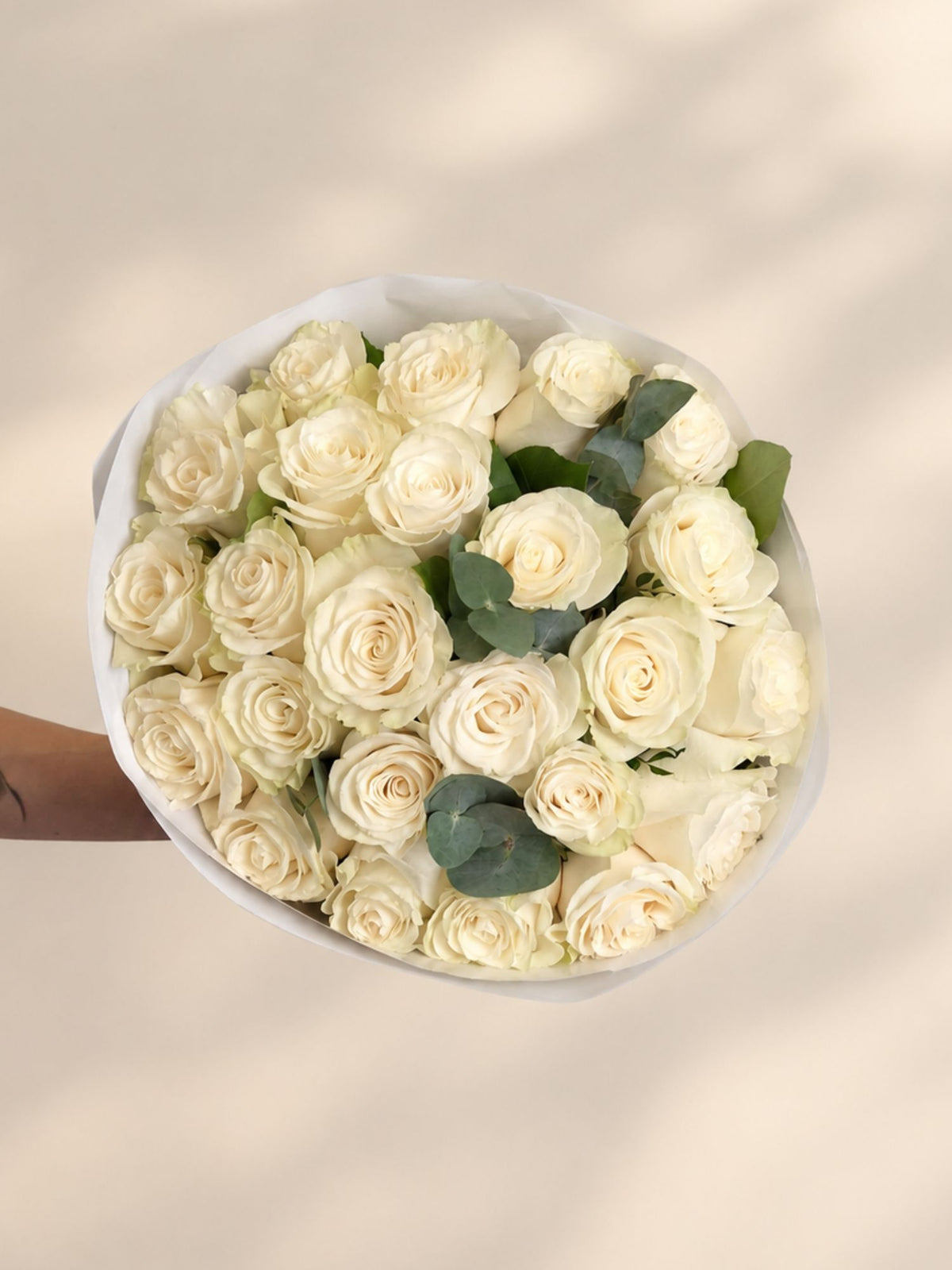 Buchet 23 trandafiri albi