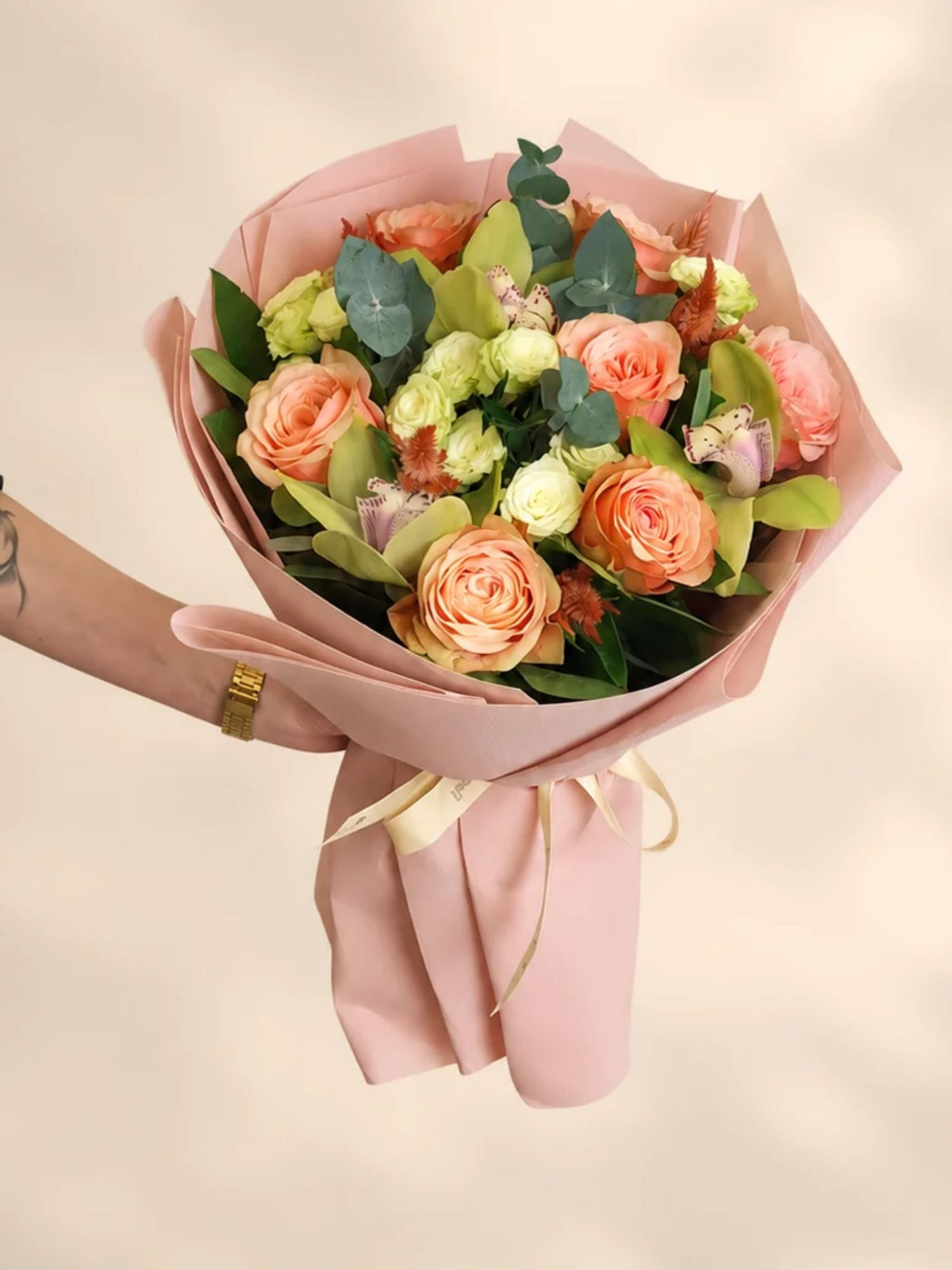 Colectia de Lux  - Buchet cu trandafiri kahala celosia si miniroze