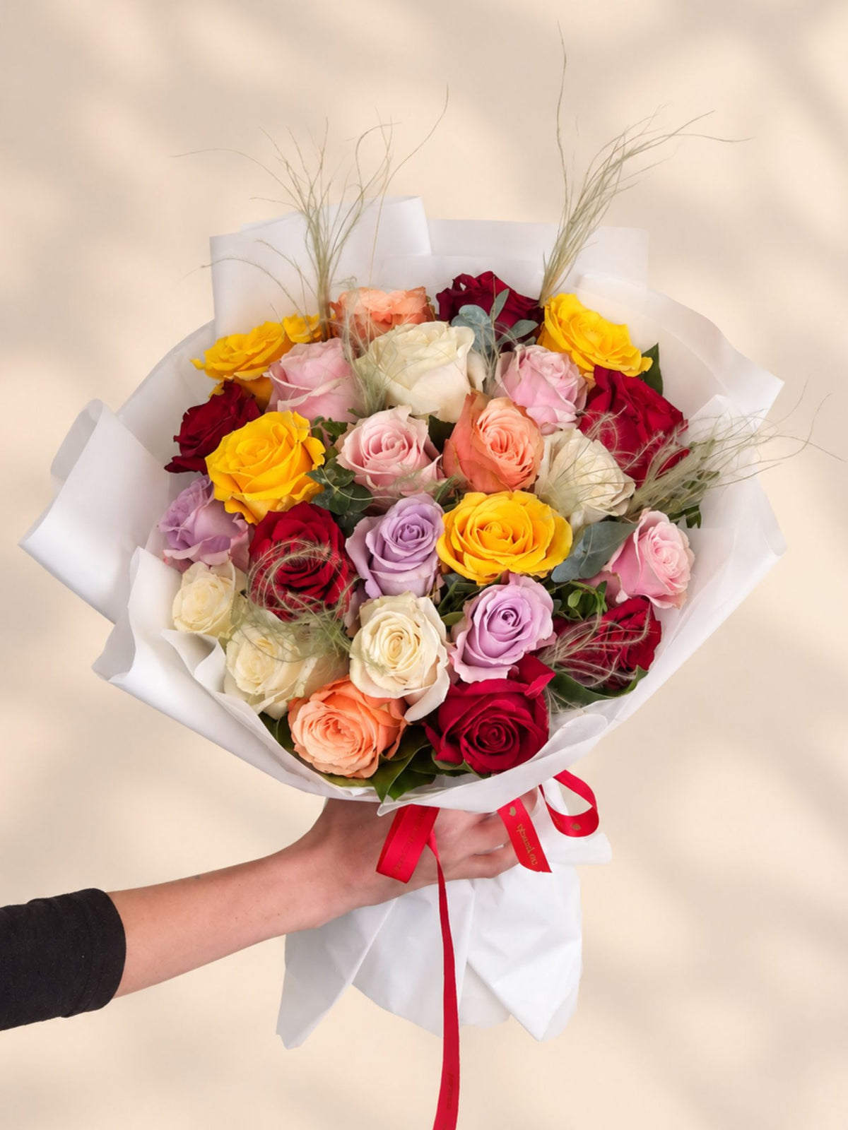 Flower bag cu 25 trandafiri asortati