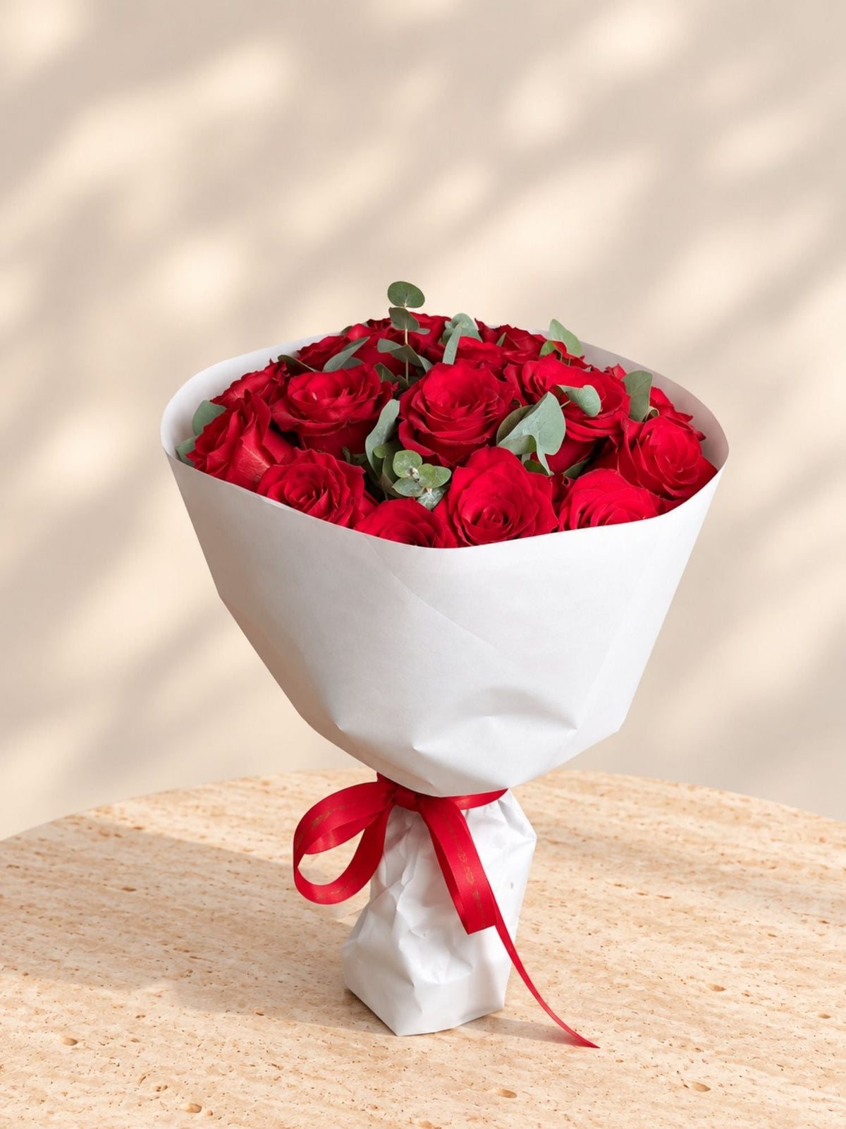 Buchet 15 Trandafiri Rosii - Floraria cu Povesti
