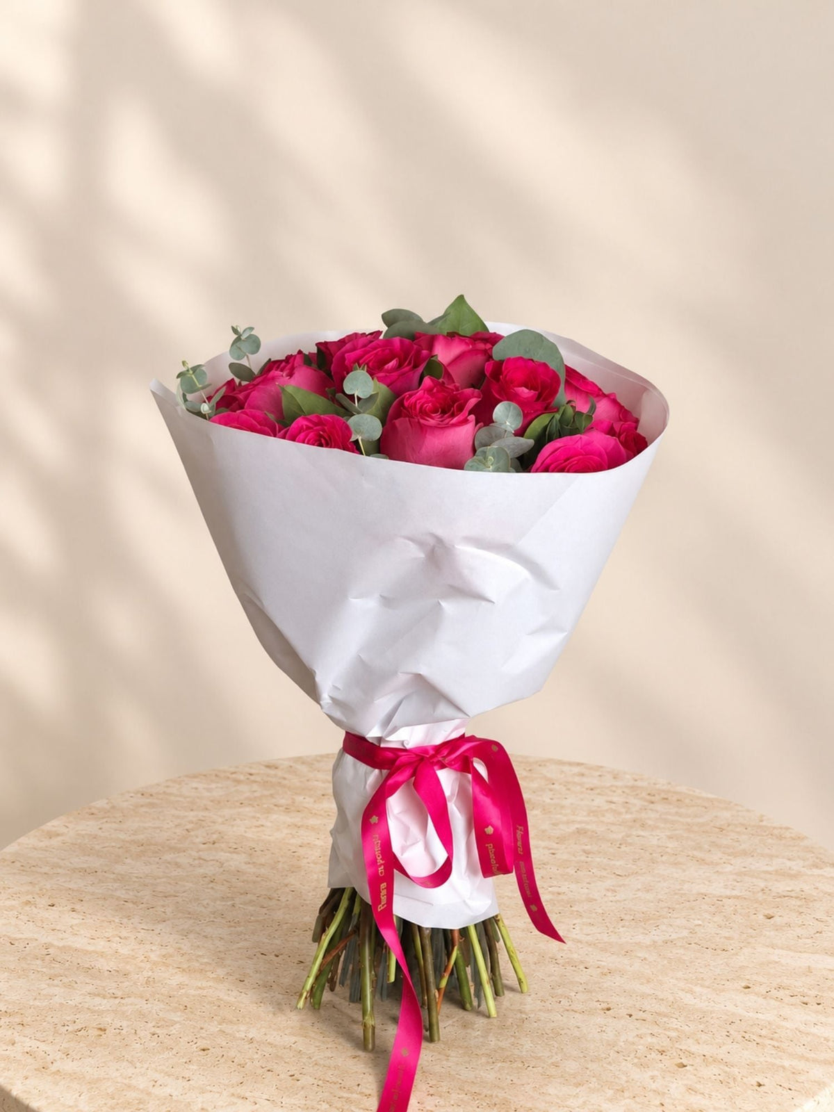 Buchet 19 Trandafiri Excalibur - Floraria cu Povesti