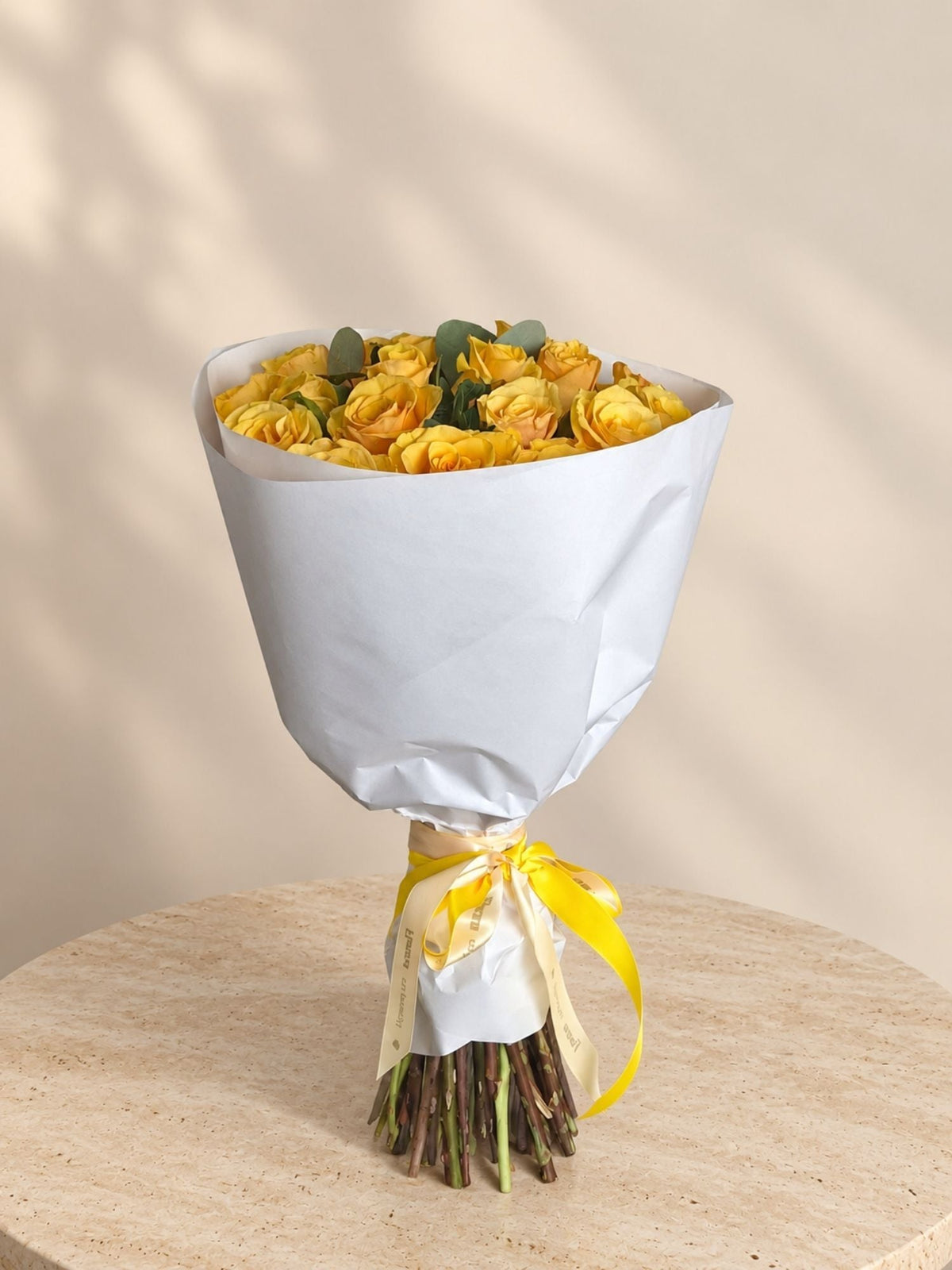 Buchet 19 Trandafiri Galbeni - Floraria cu Povesti