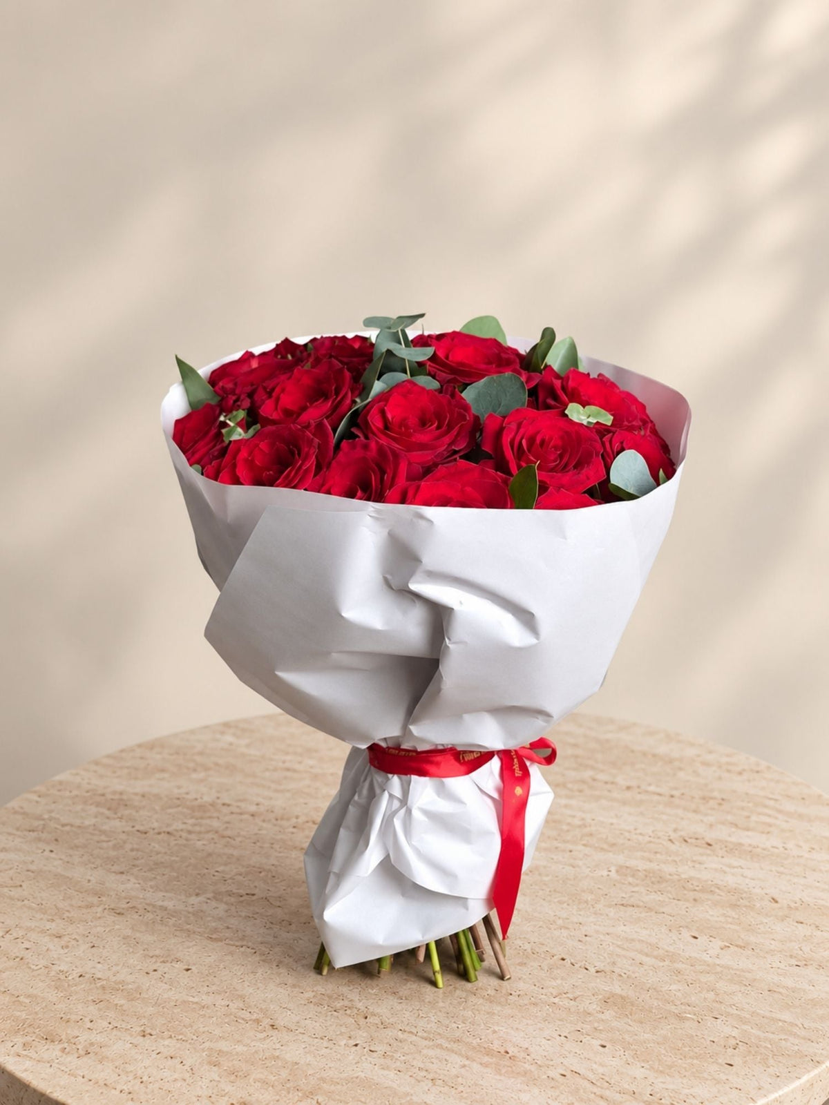 Buchet 19 Trandafiri Rosii - Floraria cu Povesti