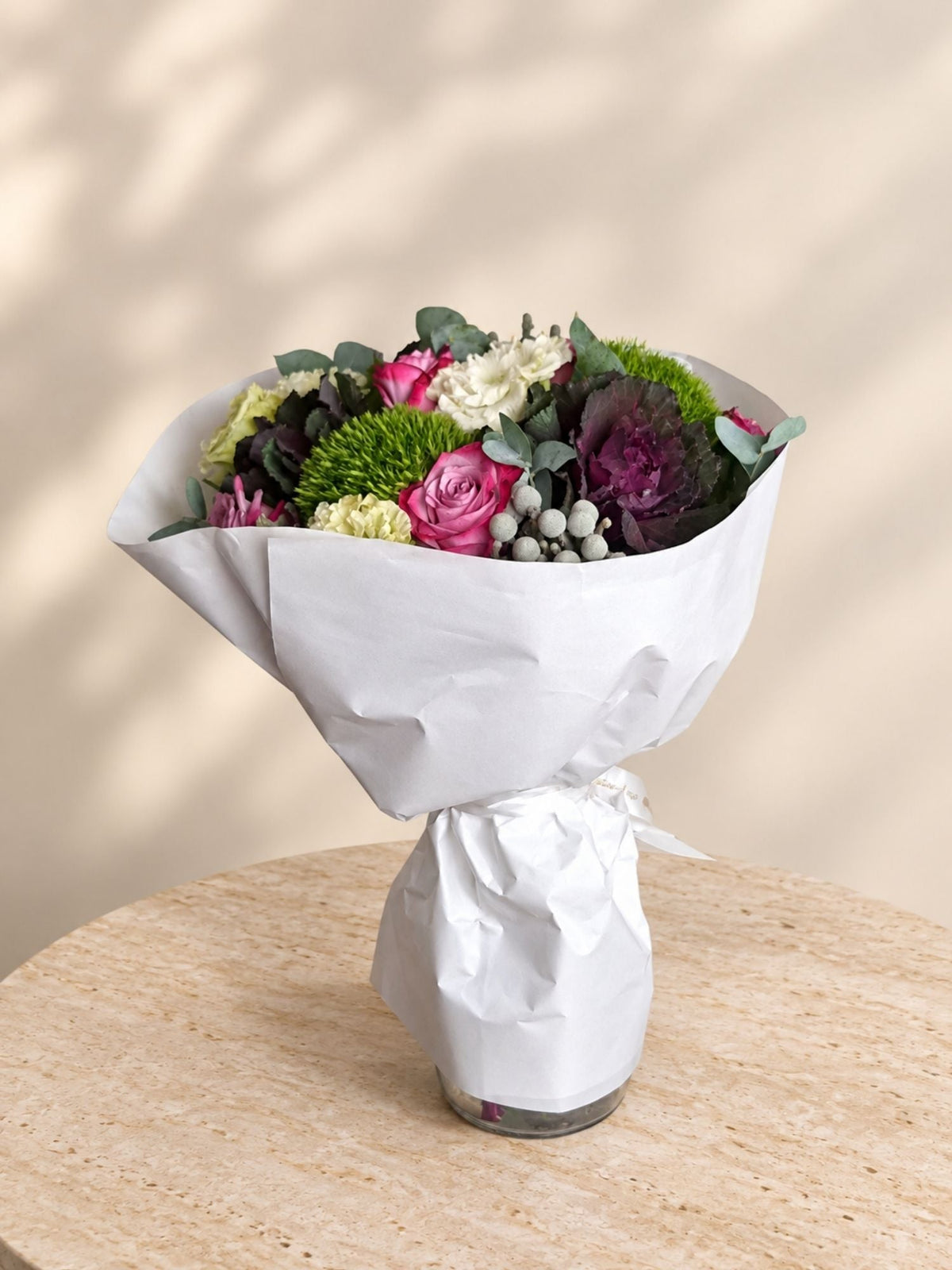 Buchet cu Trandafiri Mov, Brassica si Brunia - Floraria cu Povesti
